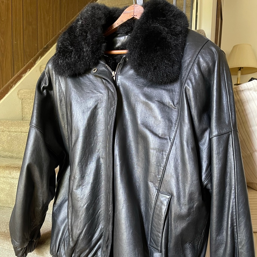 VINTAGE PELLE BLACK LEATHER JACKET